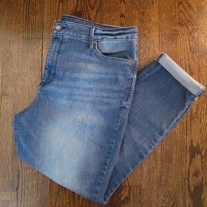 5/$14 Vera Wang Jean 16p